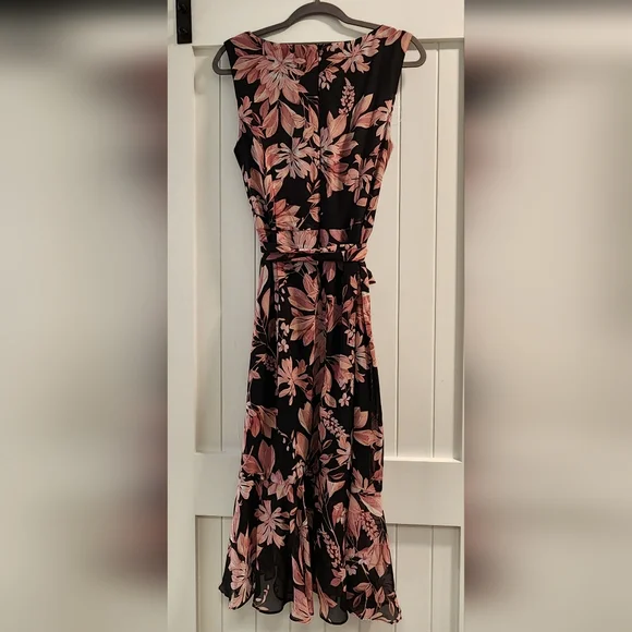 Connected Apparel Pink and Black Sleeveless V-Neck Midi Dress - Picture 2 of 5